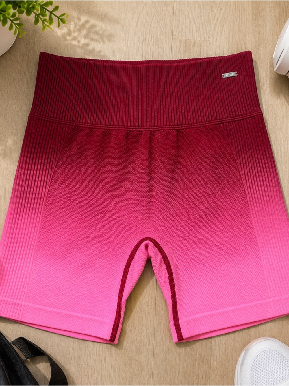 PINK Active Burgundy High Rise Bike Shorts – Women’s Small – Athletic/Athleisure